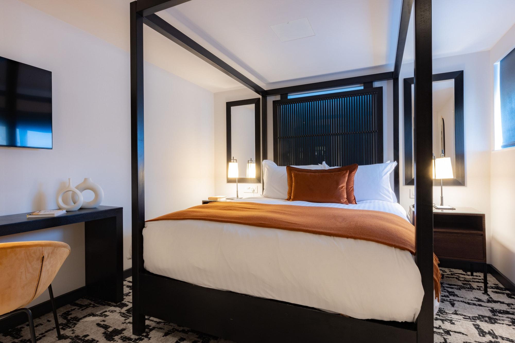 La West - Hyde Park Hotel Londres